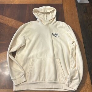 Cream GAP men’s hoodie medium